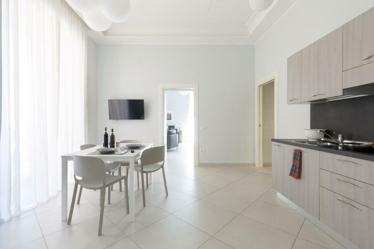 Dioniso'S Luxury Apartments Municipio Napoli Eksteriør billede